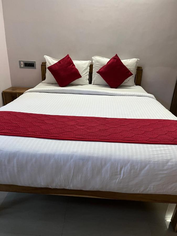 Tulip Villa 3Bhk 2Bhk And 1Bhk Located Near Chunnambar Boat House And Paradise Beach Purnankuppam Luaran gambar